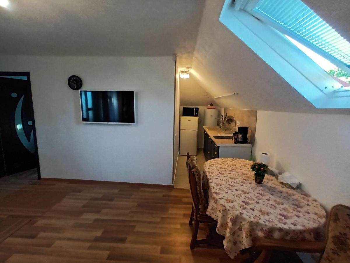 Cazare Adela Horezu Eksteriør billede